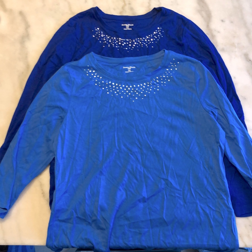 2 longs sleeve shirts!